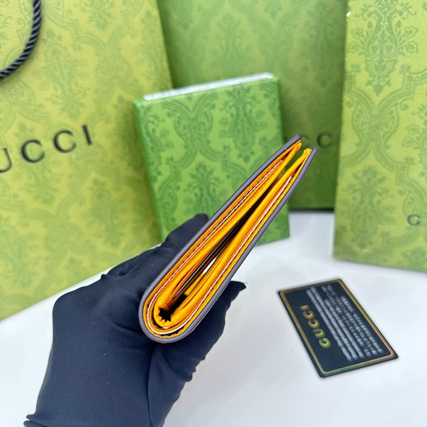 グッチ財布コピー内部構造